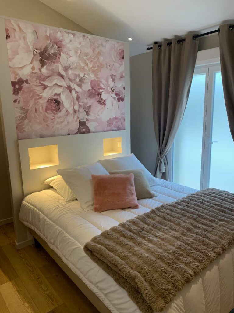 LA PETITE ROSE